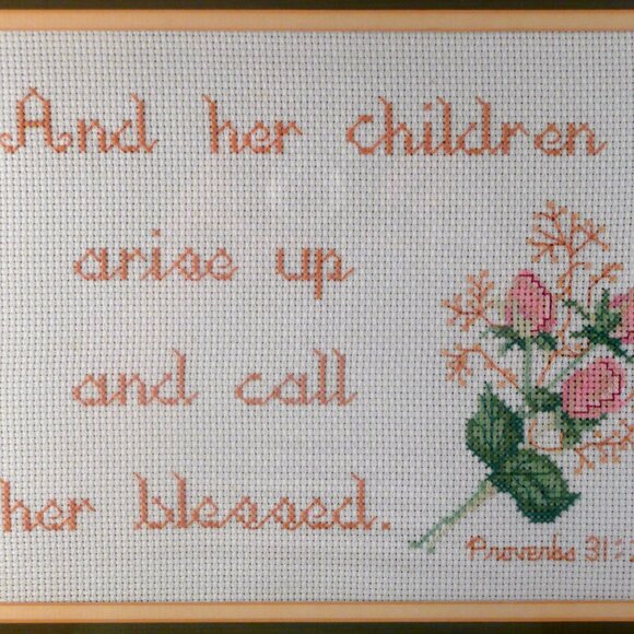 Proverbs 31 Woman Scripture Verse Rosebud Bouquet Cross Stitch Sampler 14" x 18" - Picture 4 of 5